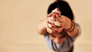 Bewegungs-Snacks: Energie-Booster für den Alltag im Büro